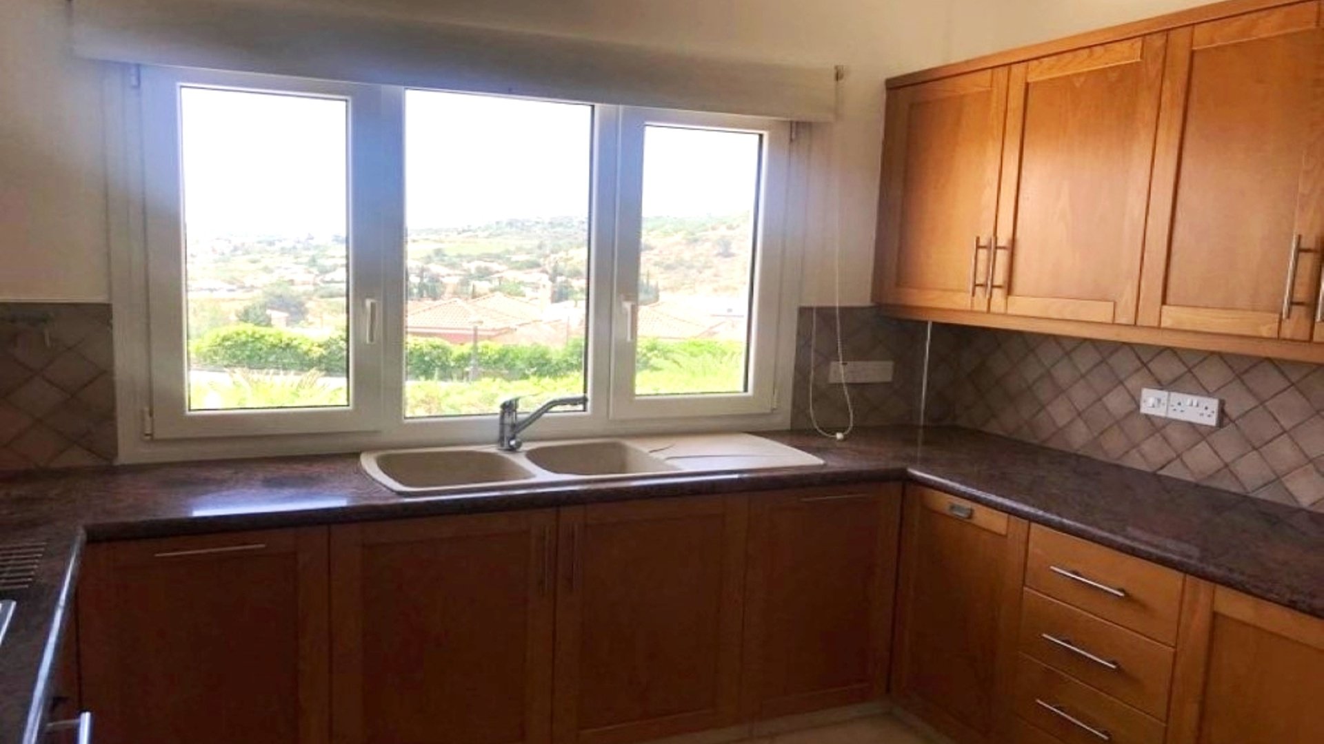 4 bedrooms Villa in Pyrgos, Limassol, Cyprus No. 28381