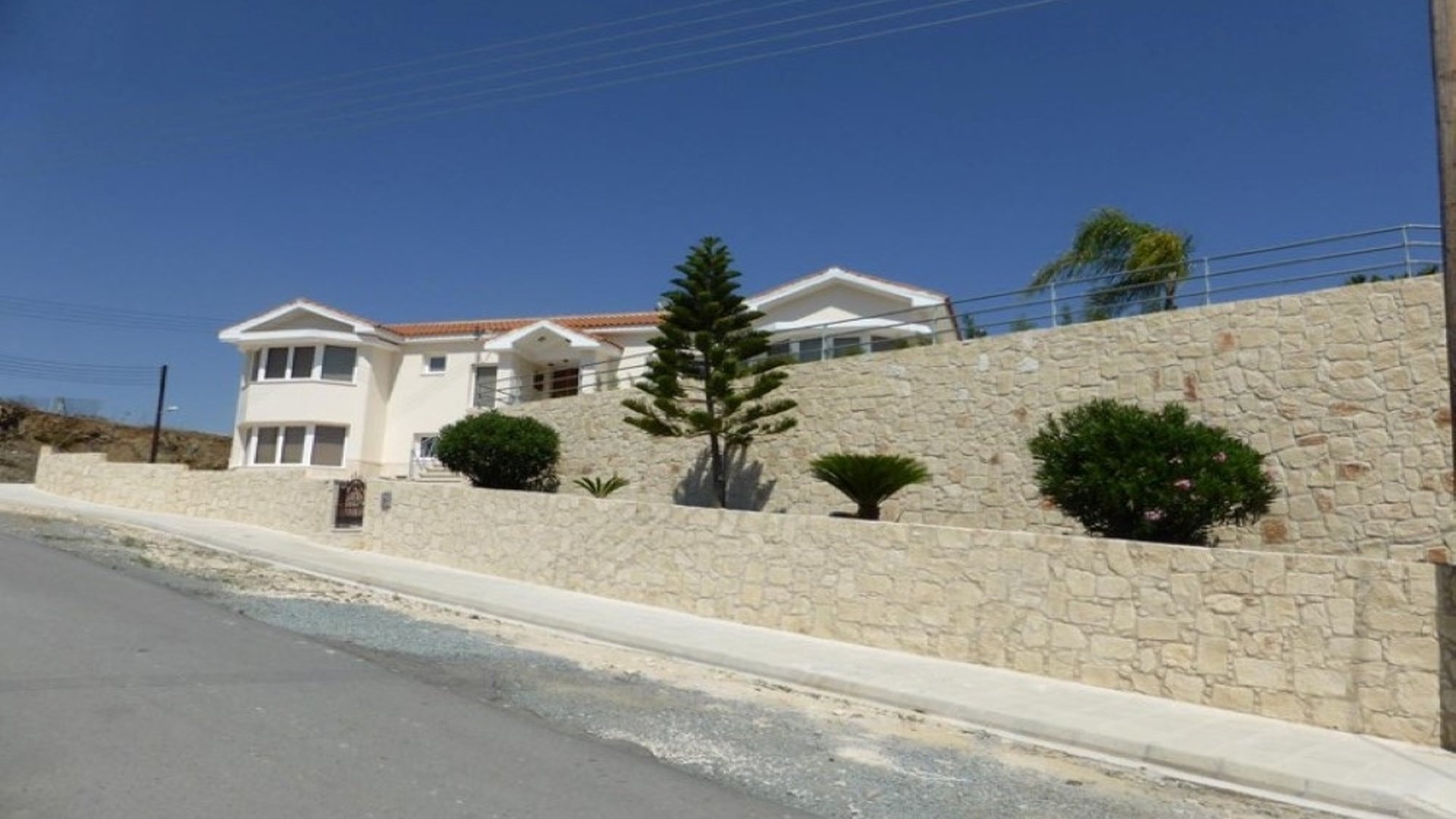 4 bedrooms Villa in Pyrgos, Limassol, Cyprus No. 28381