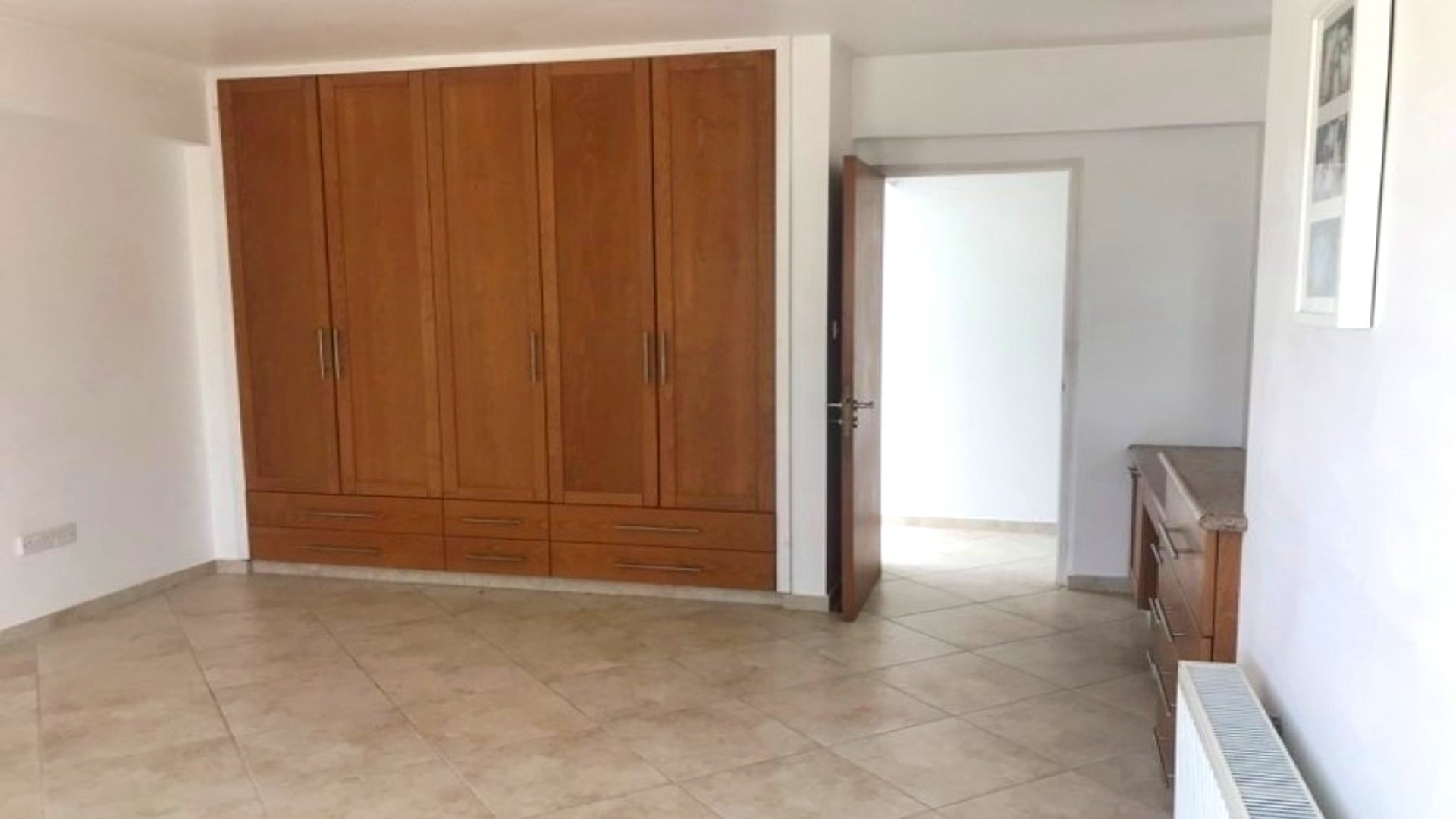 4 bedrooms Villa in Pyrgos, Limassol, Cyprus No. 28381