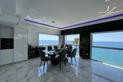 3 bedrooms Apartment in Limassol,  No. 42389 3