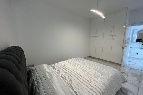 3 bedrooms Apartment in Limassol,  No. 42389 15