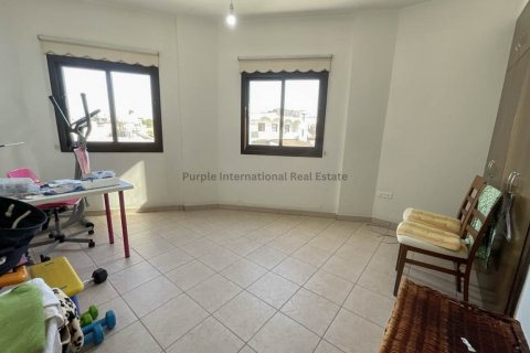 4 bedrooms Villa in Aradippou, Larnaka,  No. 37738 6