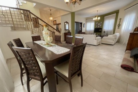 4 bedrooms Villa in Aradippou, Larnaka,  No. 37738 3