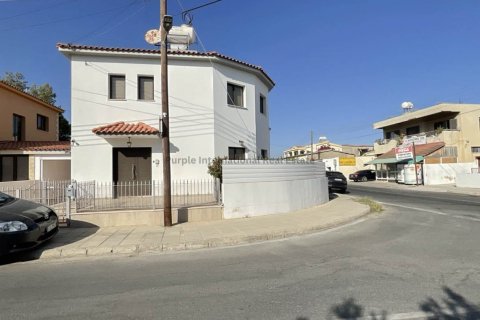 4 bedrooms Villa in Aradippou, Larnaka,  No. 37738 11
