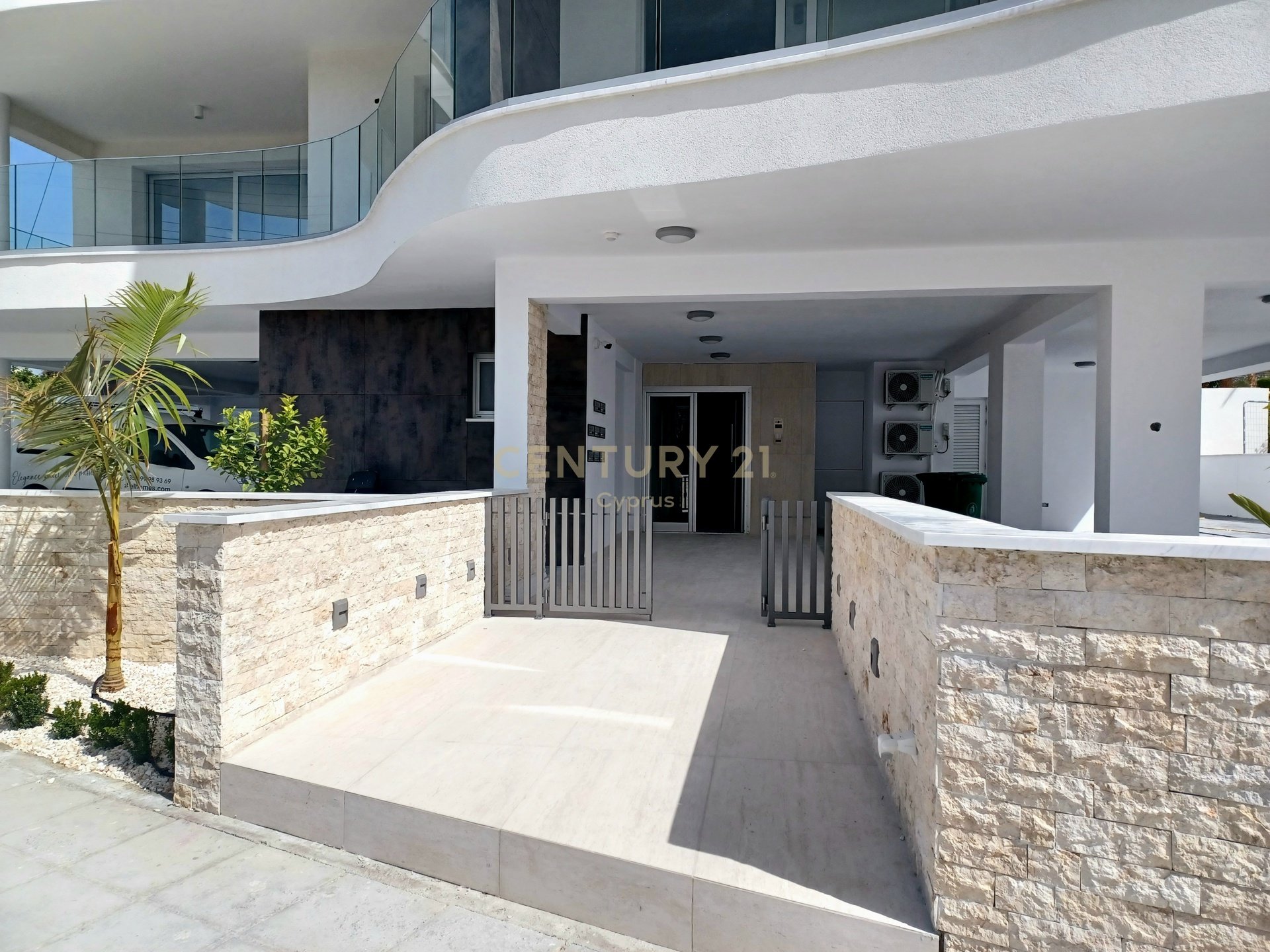 2 dormitorios Apartamento en Germasogeia, Limassol, Chipre No. 54284