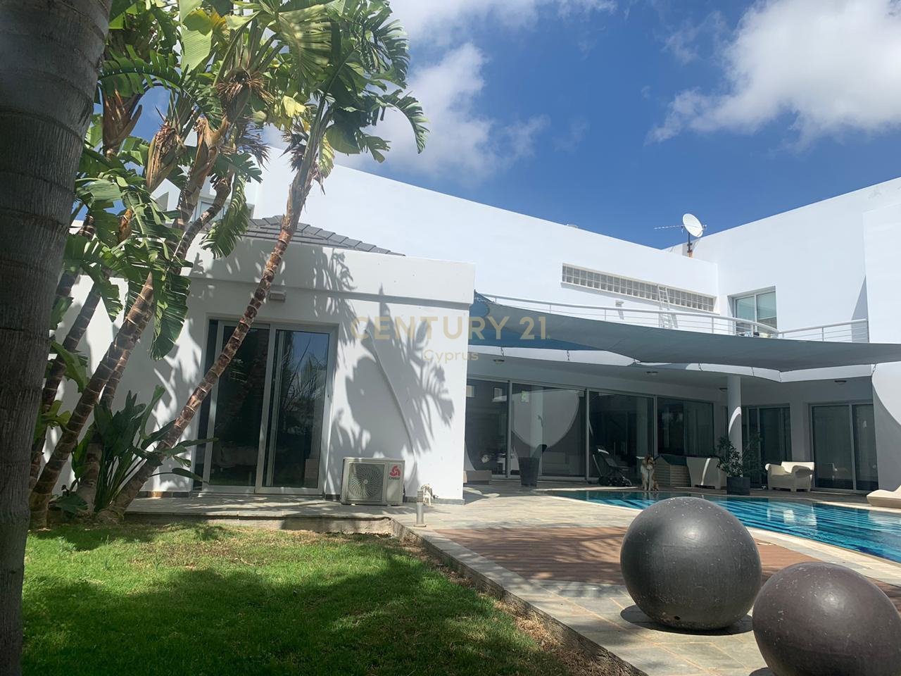 5 bedrooms Villa in Paphos, Cyprus No. 54288