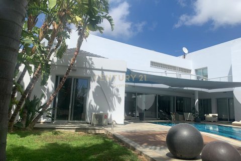 Вилла с 5 спальнями в Пафос,  № 54288 22