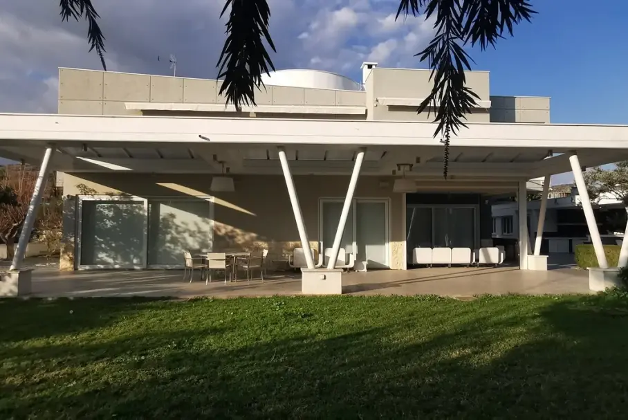 6 bedrooms Villa in Agios Tychonas, Limassol, Cyprus No. 30596