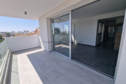 2 bedrooms Apartment in Larnaka, No. 53142 16