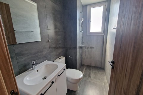 2 bedrooms Apartment in Larnaka, No. 53142 11