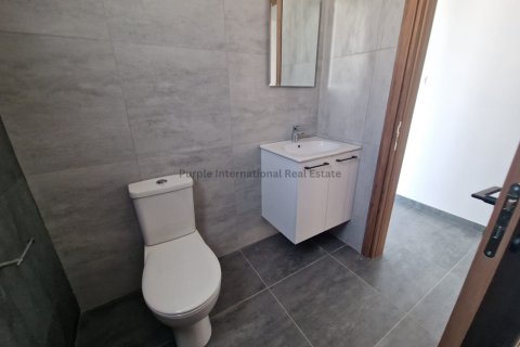 2 bedrooms Apartment in Larnaka, No. 53142 10