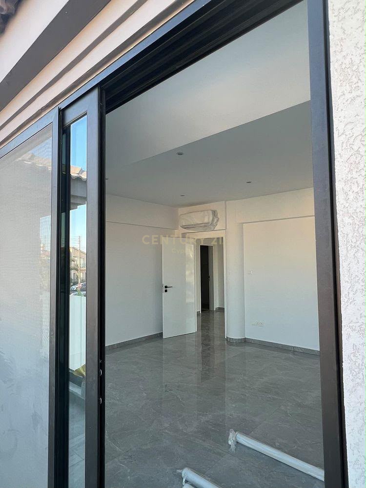 4 chambres Villa à Agios Athanasios, Limassol, Chypre No. 58252