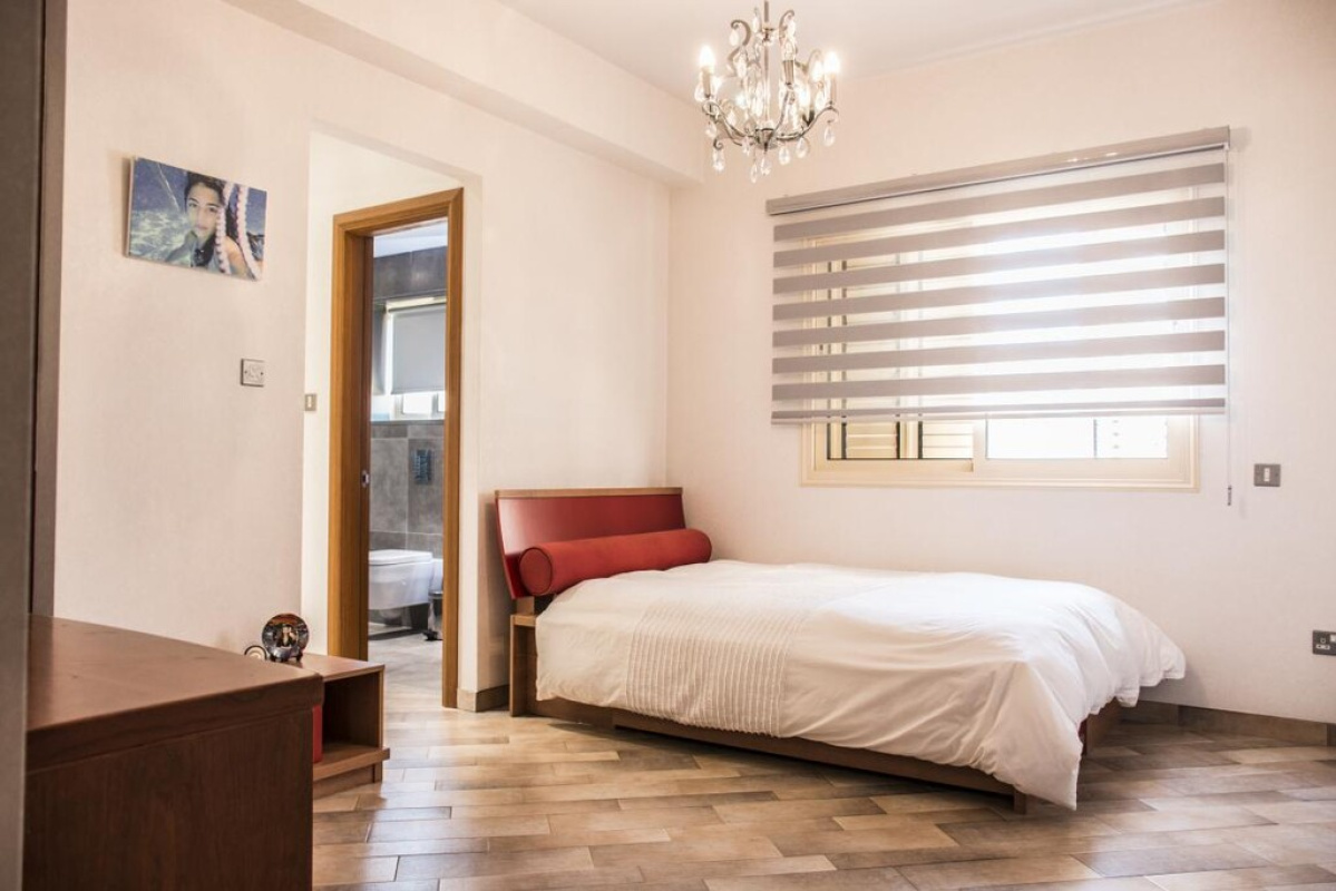 5 bedrooms Villa in Limassol, Cyprus No. 38886