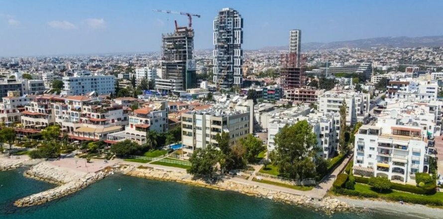 Квартира с 3 спальнями в Лимассол, Лимасол, № 38888