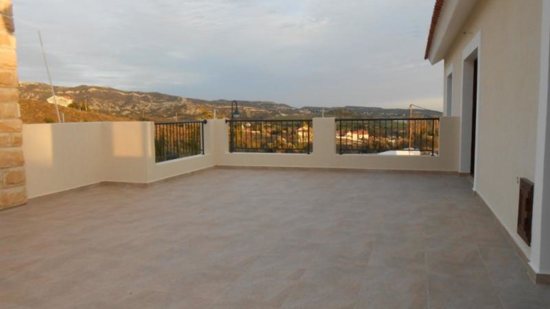 3 chambres Villa à Monagroulli, Limassol, Chypre No. 25565