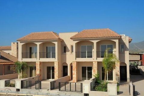 3 bedrooms Townhouse in Moni, Limassol, Cyprus No. 25569