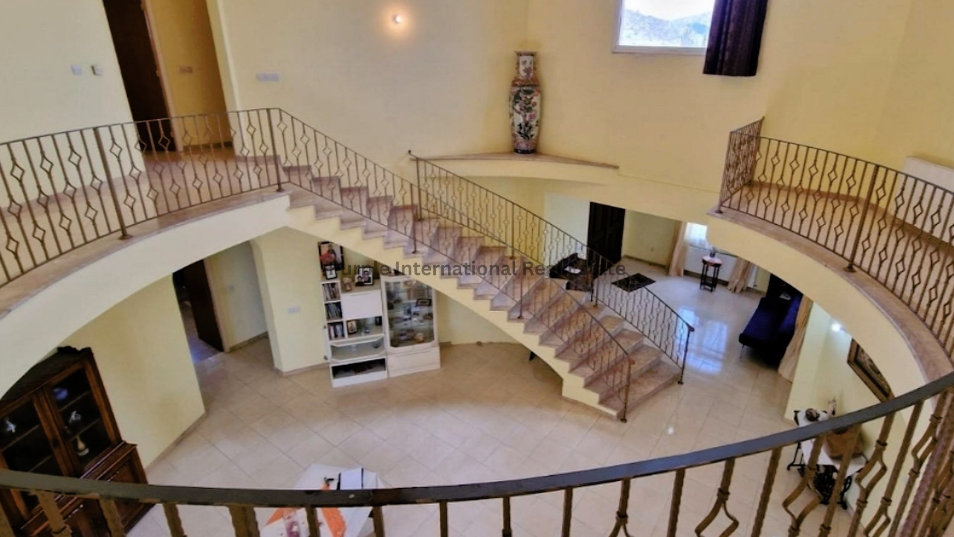 6 bedrooms Villa in Asgata, Limassol, Cyprus No. 19610