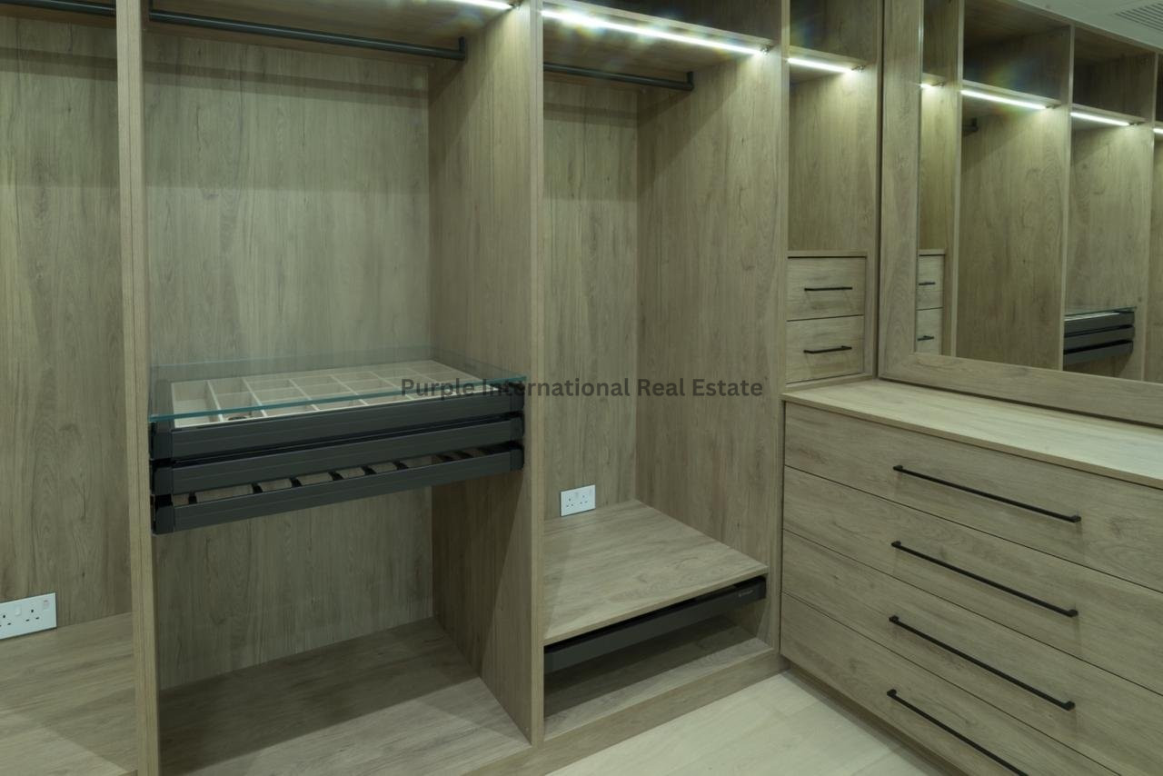 3 bedrooms Apartment in Limassol, Cyprus No. 7484