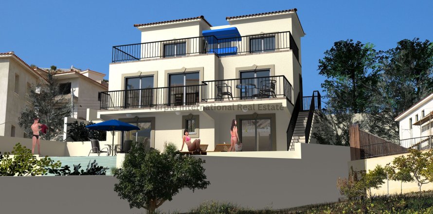 4 bedrooms Villa in Pegeia, Paphos,  No. 7485