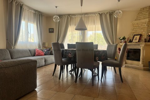 4 bedrooms Villa in Pyrgos, Limassol,  No. 39067 8