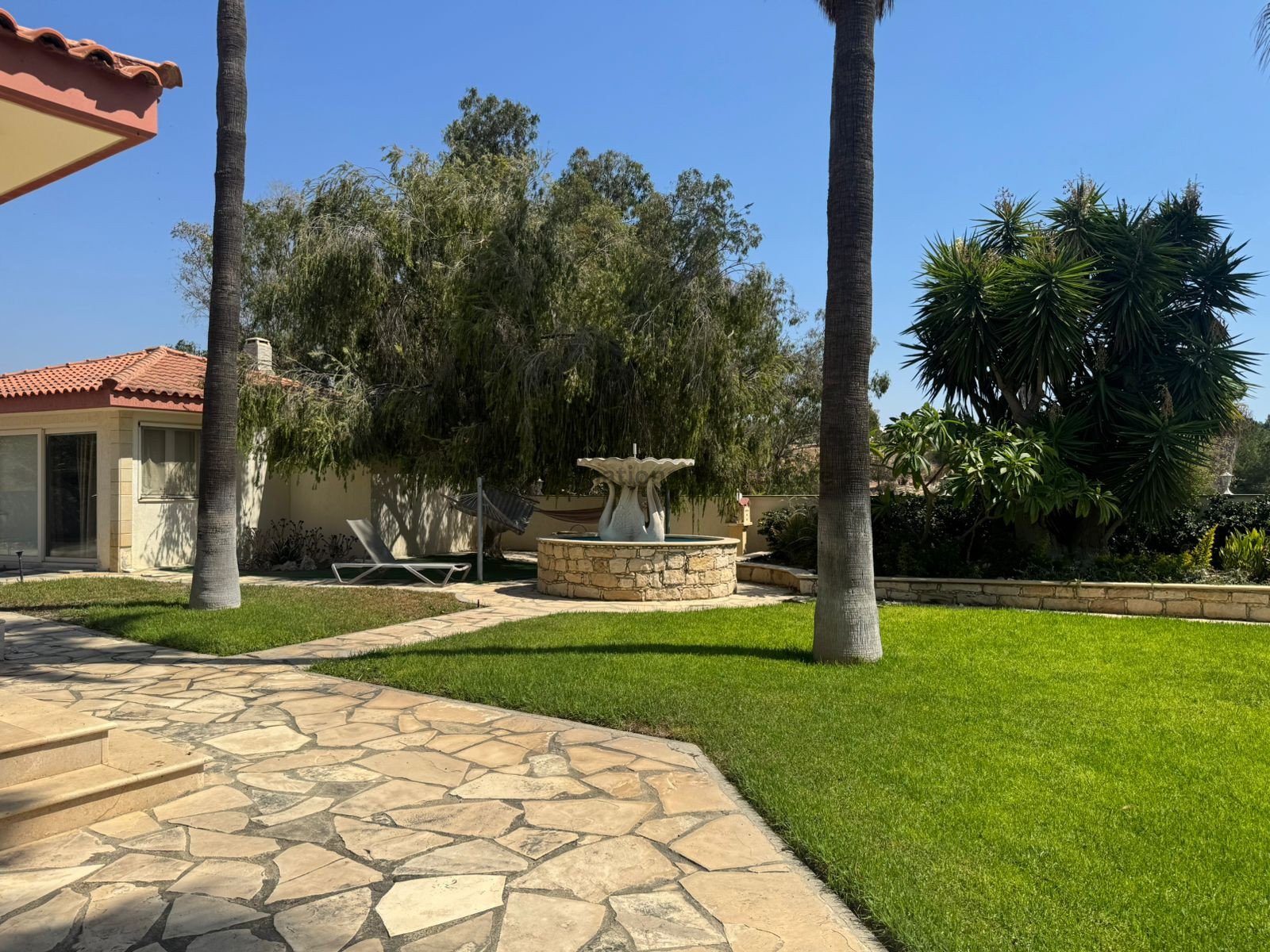4 bedrooms Villa in Pyrgos, Limassol, Cyprus No. 39067