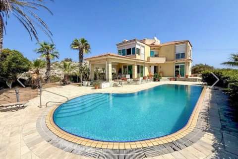 5 bedrooms Villa in Ayia Napa, Ammochostos,  No. 39072