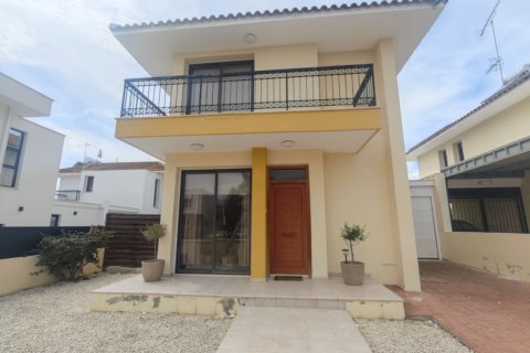 Таунхаус с 3 спальнями в Пила, Ларнака,  № 50642