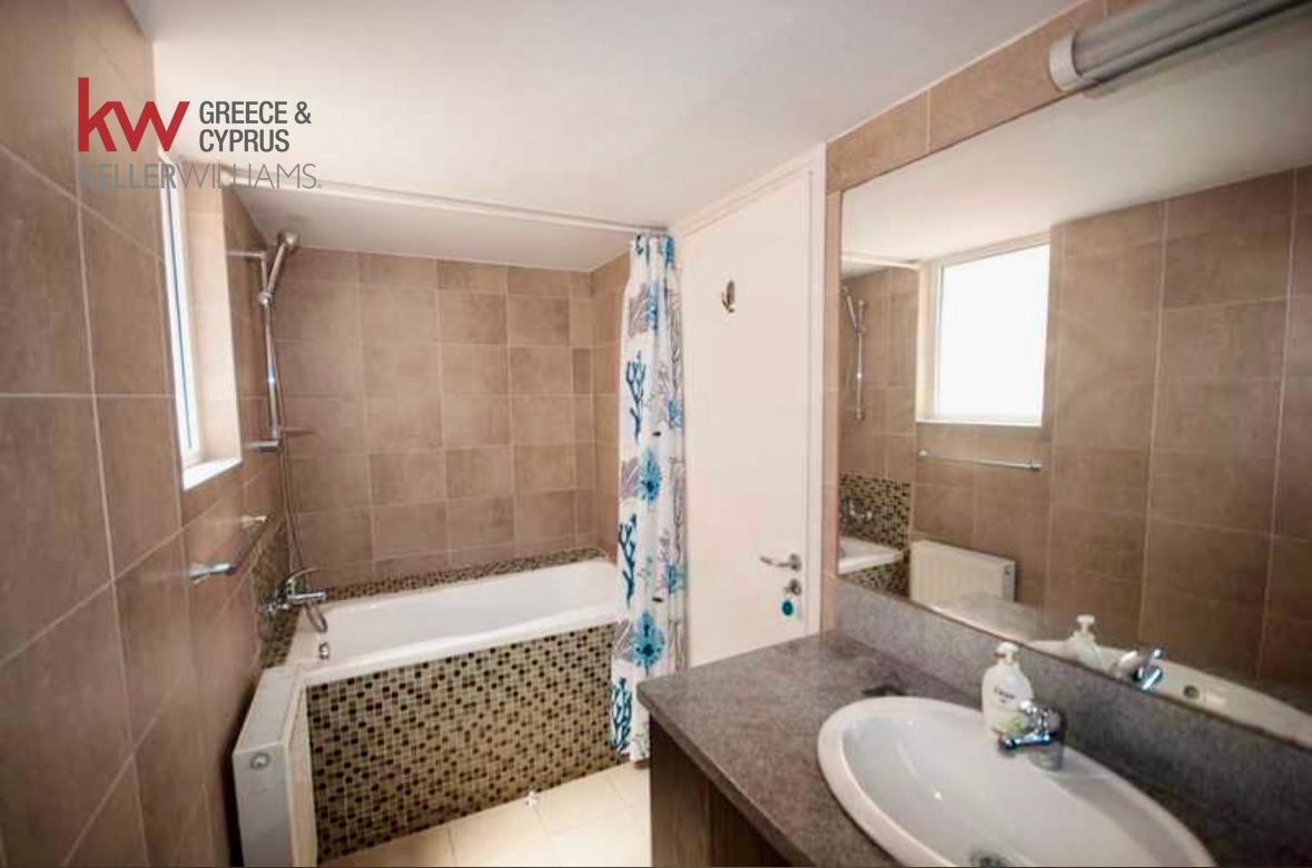 4 bedrooms Villa in Meneou, Larnaka, Cyprus No. 50644