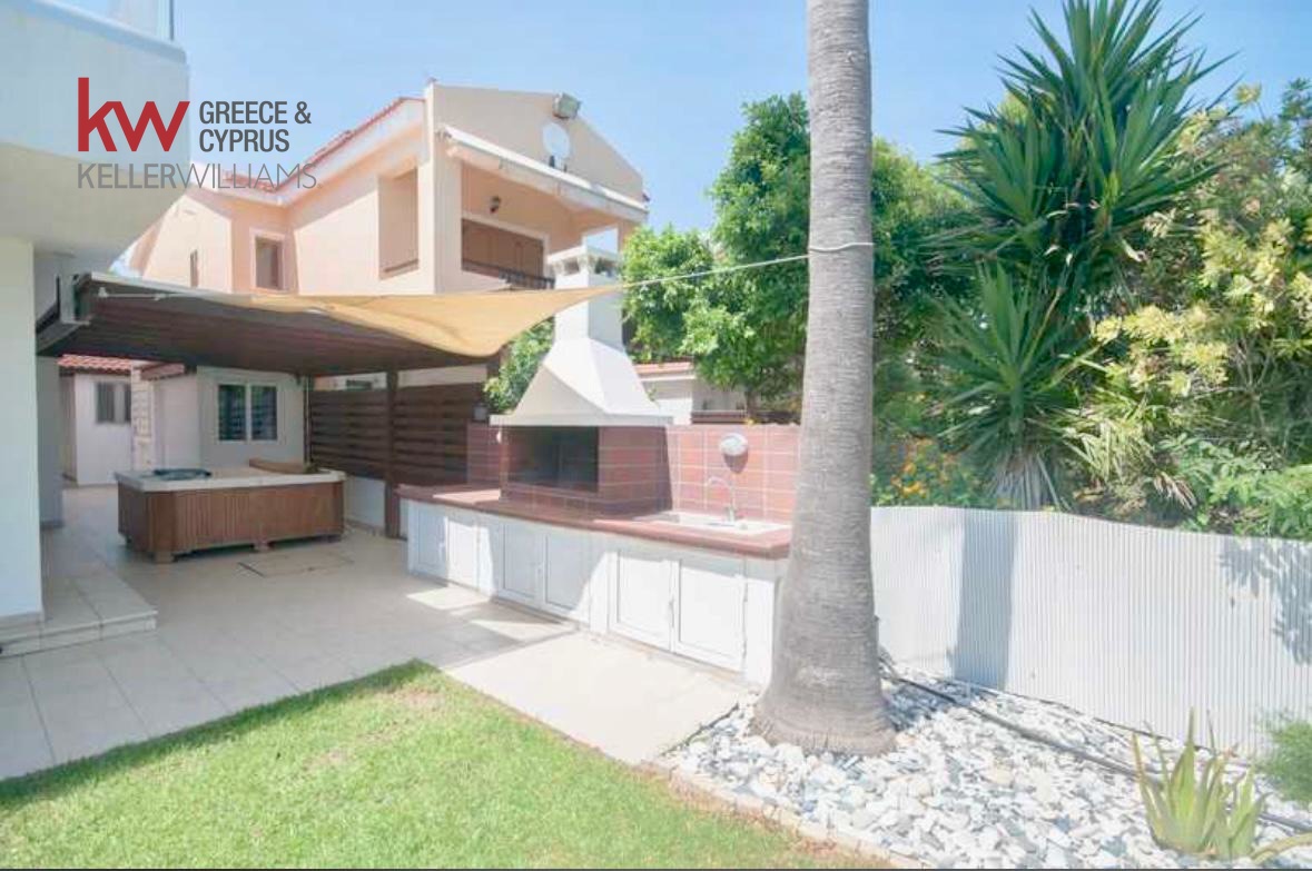 4 bedrooms Villa in Meneou, Larnaka, Cyprus No. 50644