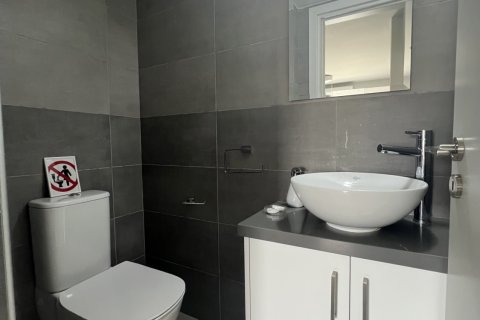 3 bedrooms Apartment in Larnaca, Larnaka,  No. 50645 7