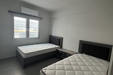 3 bedrooms Apartment in Larnaca, Larnaka,  No. 50645 11