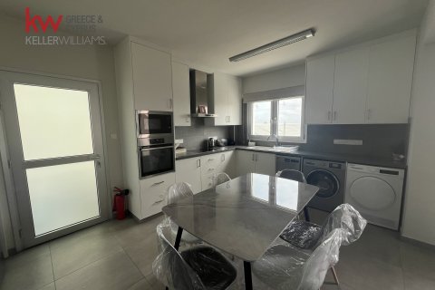 3 bedrooms Apartment in Larnaca, Larnaka,  No. 50645 3