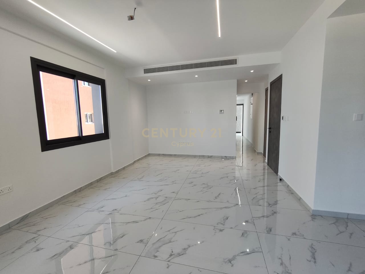 3 bedrooms Apartment in Zakaki, Limassol, Cyprus No. 55351