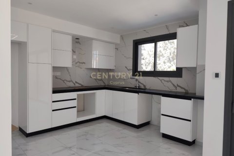 3 dormitorios Apartamento en Zakaki, Limassol, No. 55351