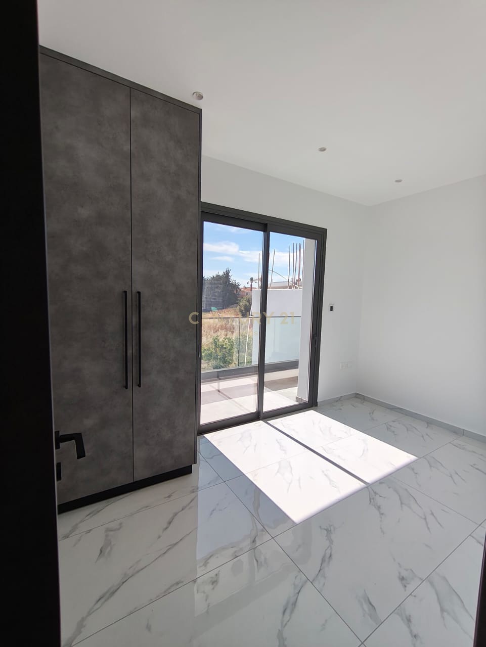 3 bedrooms Apartment in Zakaki, Limassol, Cyprus No. 55351