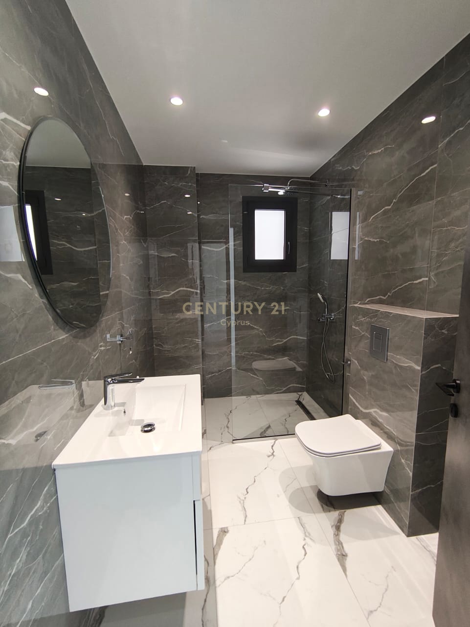 3 bedrooms Apartment in Zakaki, Limassol, Cyprus No. 55351