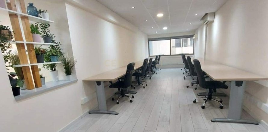 110m2 Oficina en Limassol,  No. 55352