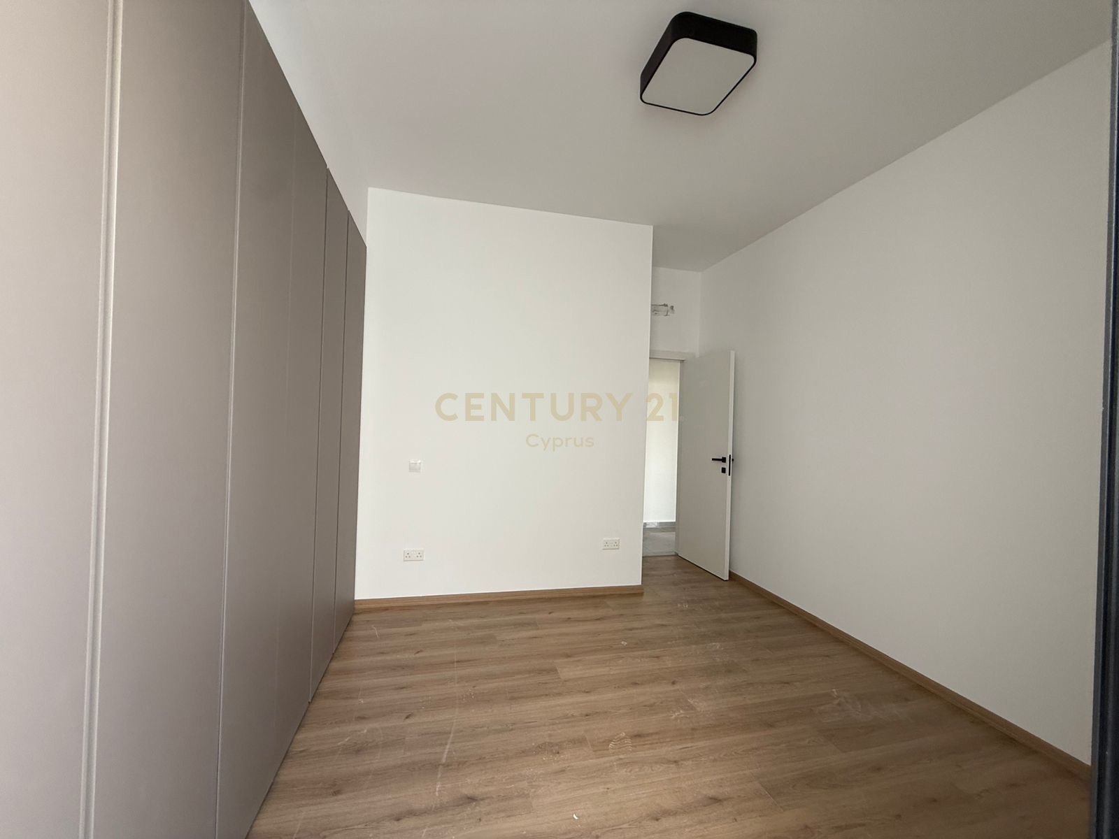 2 bedrooms Apartment in Limassol, Cyprus No. 55354