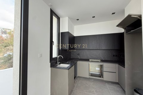 2 dormitorios Apartamento en Limassol,  No. 55354 2