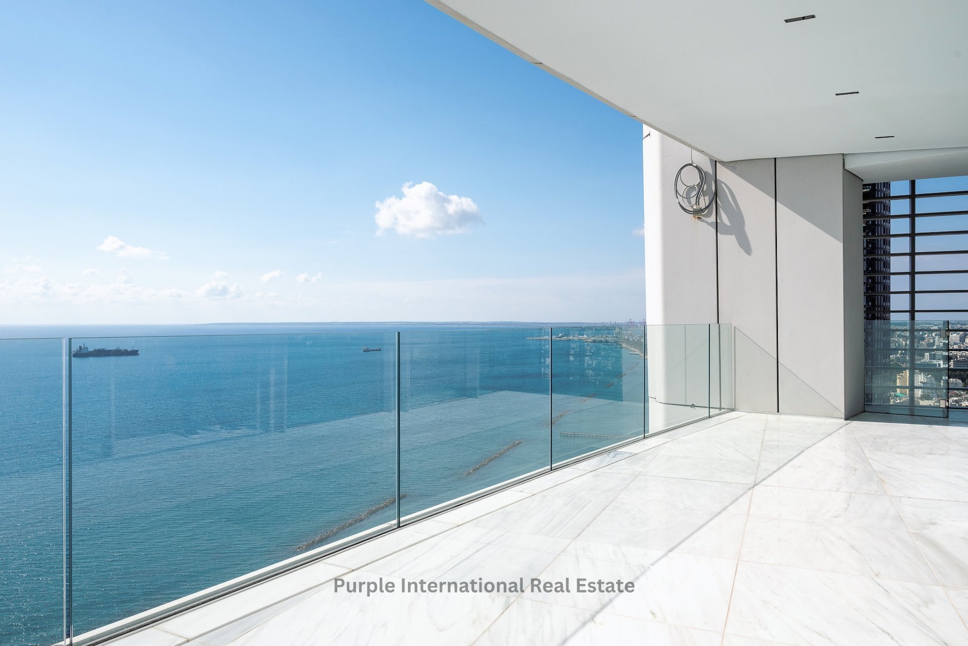 4 bedrooms Apartment in Neapolis, Limassol, Cyprus No. 36091