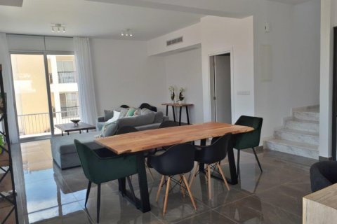 3 dormitorios Villa en Paphos,  No. 38539 2