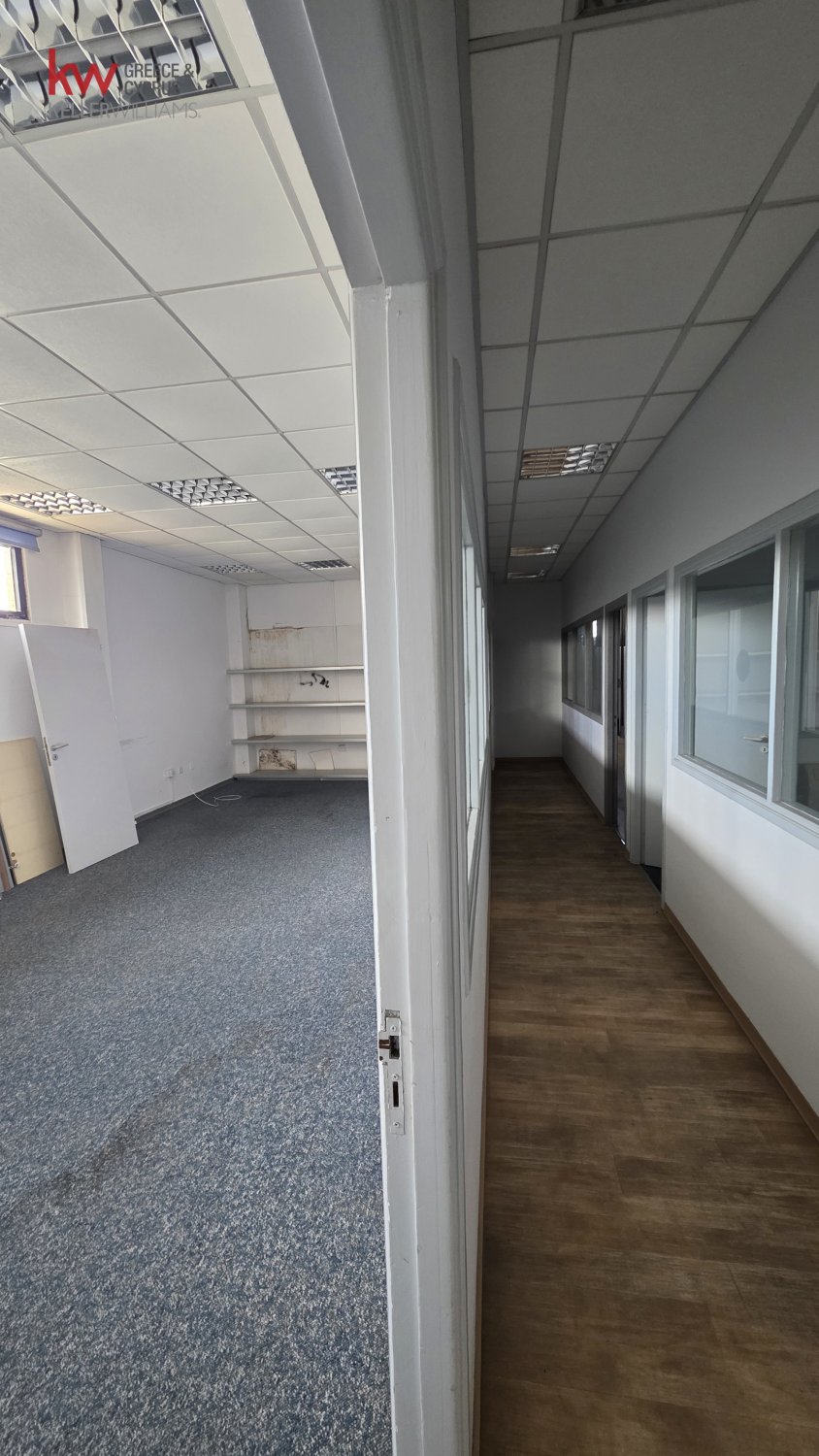 1500m2 Fábrica en Strovolos, Nicosia, Chipre No. 52503