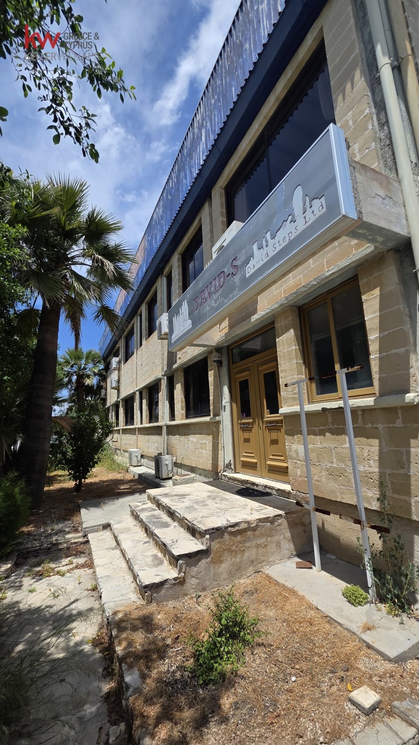 1500m2 Fábrica en Strovolos, Nicosia, Chipre No. 52503