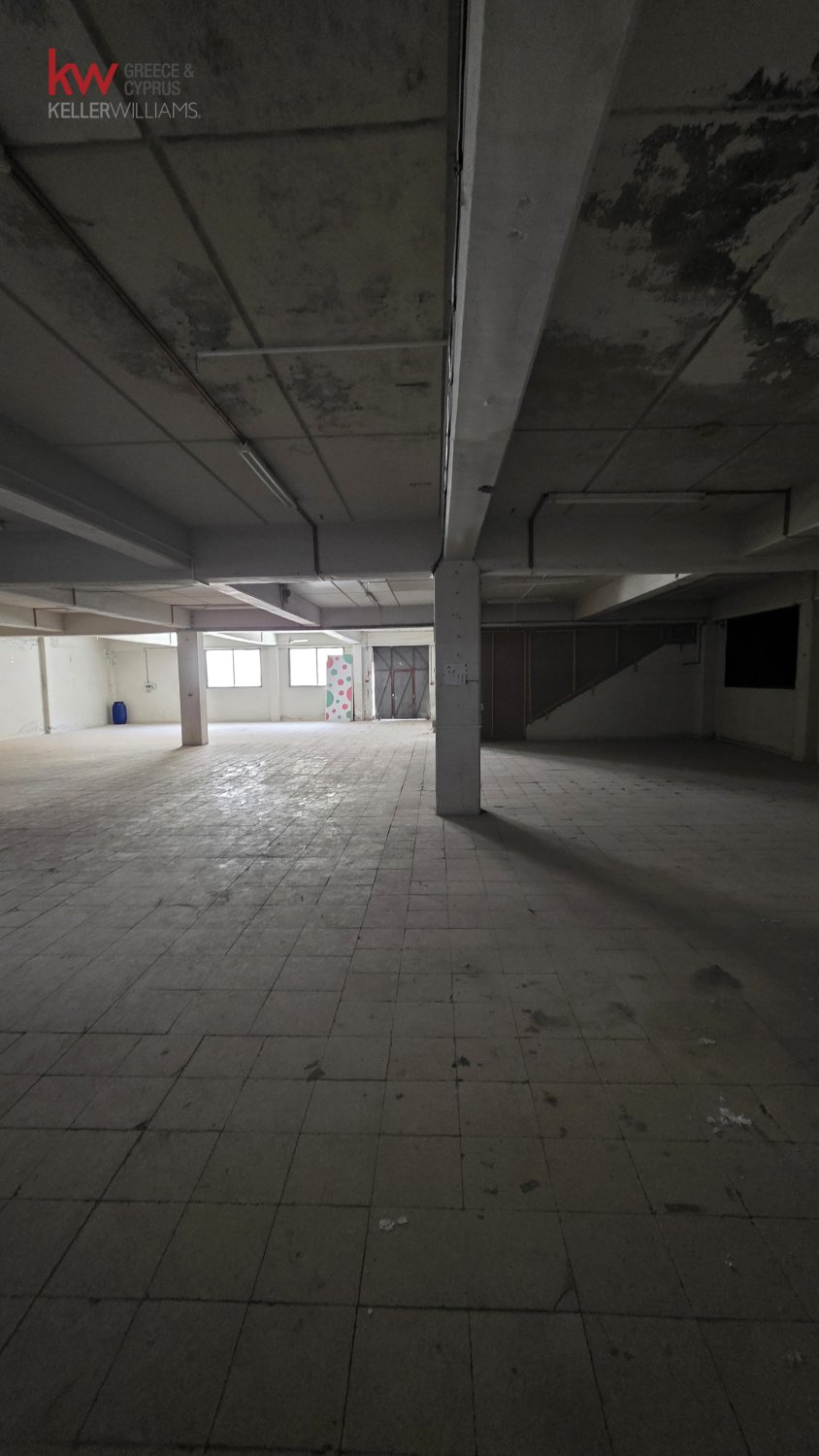 1500m2 Fábrica en Strovolos, Nicosia, Chipre No. 52503