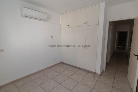 3 bedrooms Apartment in Larnaka, Cyprus No. 37671 23