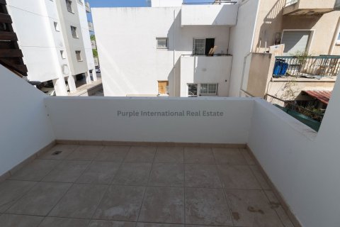 3 bedrooms Apartment in Larnaka, Cyprus No. 37671 10