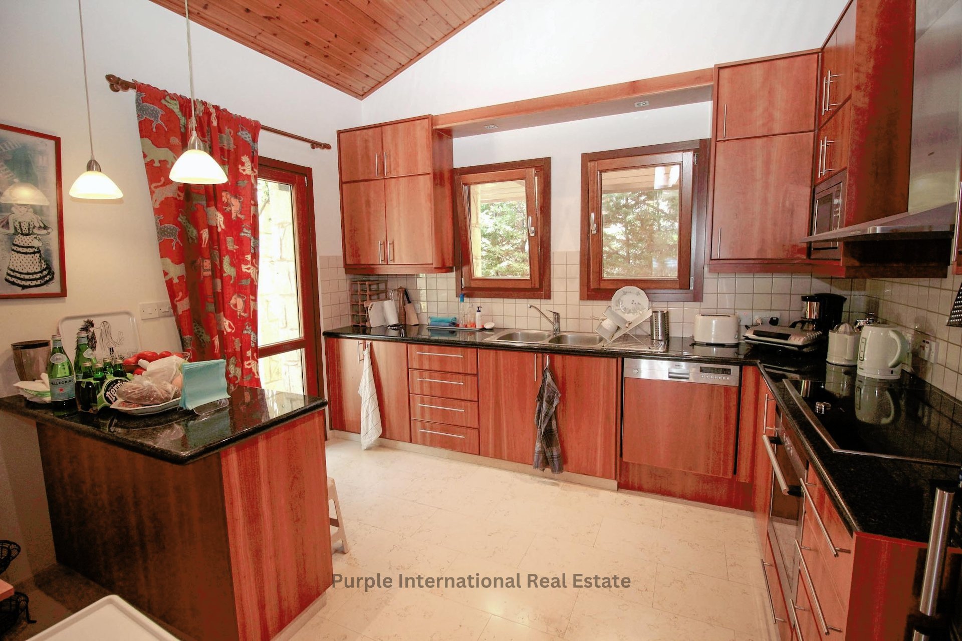 Вилла с 4 спальнями в Aphrodite Hills, Куклия, Пафос, Кипр № 36156