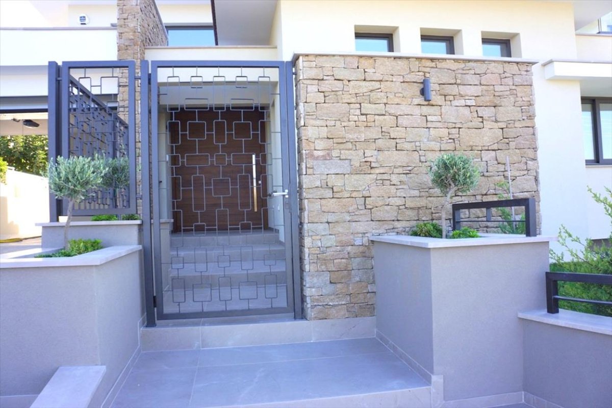 3 bedrooms Villa in Limassol, Cyprus No. 38297