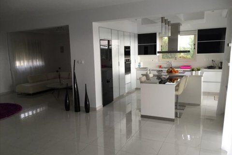 4 bedrooms Villa in Paphos,  No. 38294 7