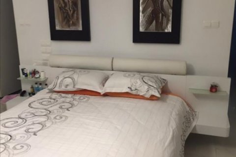 4 bedrooms Villa in Paphos,  No. 38294 9